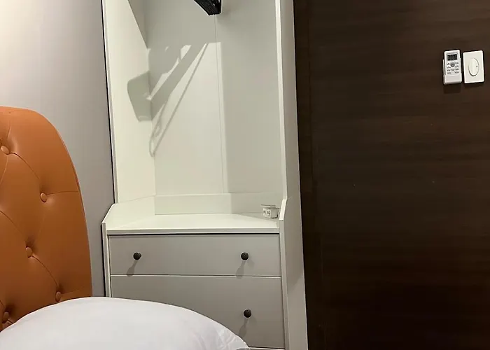 Air Residences Apartment, Ayala Avenue Makati